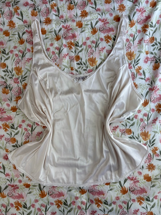 vassarette Other - Vassarette 90s Satin Slip Tank Top Size Large Bow White Ivory Pajamas